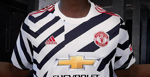 Kultovní přešlapy Když fotbalové dresy vyvolají bouři na sociálních sítích