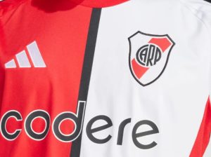 Dědictví přes rameno Evoluce ikonické šerpy River Plate