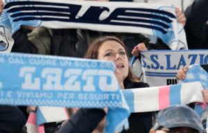 Dres jako identita Jak ženy vyjadřují loajalitu ke klubu i ve fitku