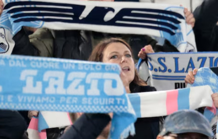 Dres jako identita Jak ženy vyjadřují loajalitu ke klubu i ve fitku